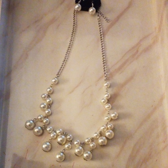 White pearl paparazzi necklace Clearance